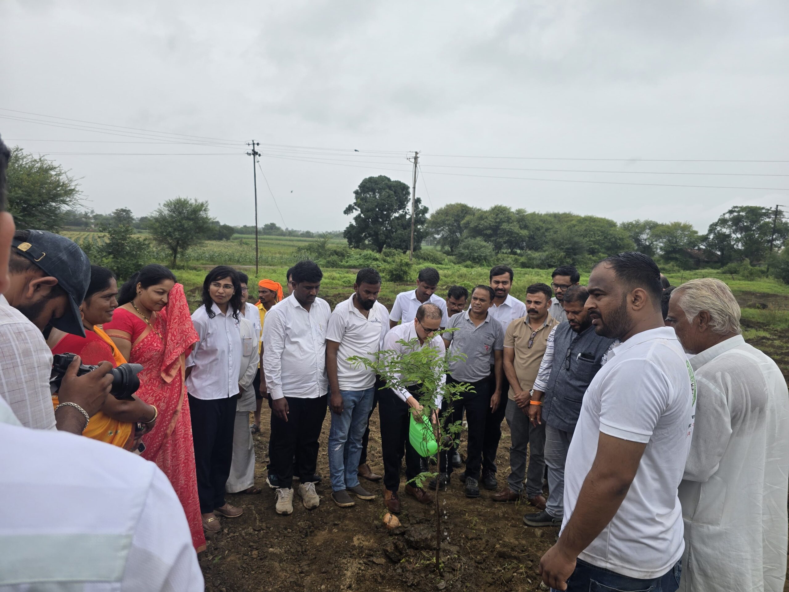 येडगाव येथे वृक्षरोपण कार्यक्रम संपन्न